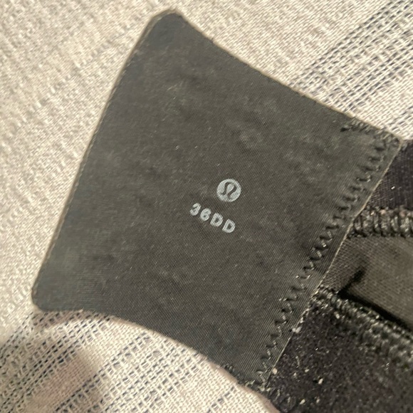 Black Wireless Bra - Picture 5 of 5